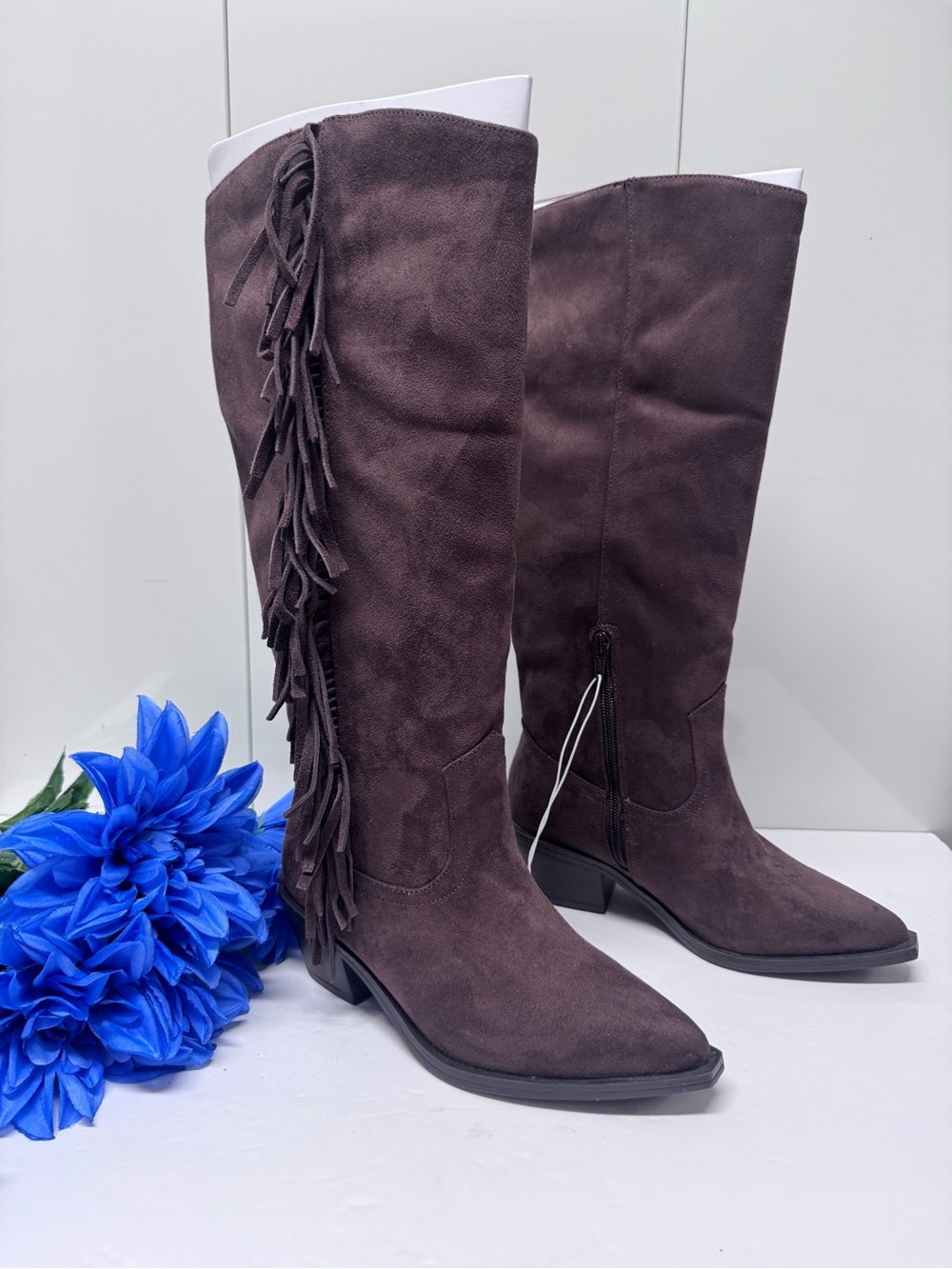 ๐ค NWT MICROSUEDE WESTERN FRINGE BOOTS